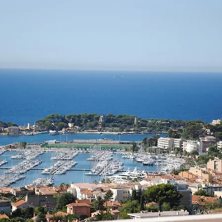 Ξενοδοχείο με διαμερίσματα Le Bosquet 3*