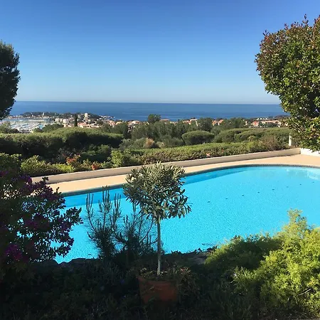 Ξενοδοχείο με διαμερίσματα Le Bosquet 3*