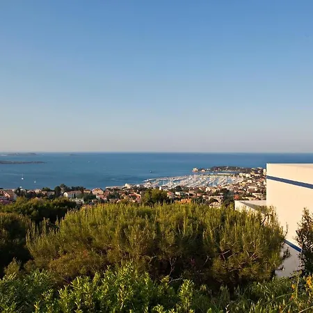 Lägenhetshotell Le Bosquet 3*