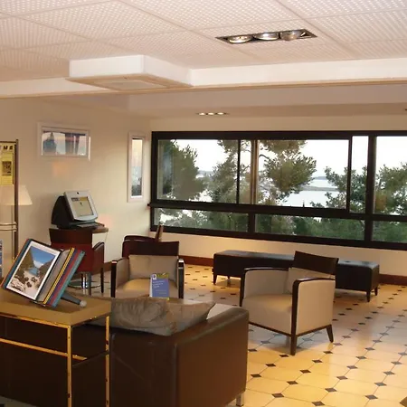 Le Bosquet Aparthotel 3*