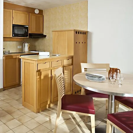 Lägenhetshotell Le Bosquet 3*